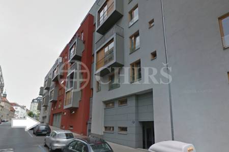 Prodej garážového stání, OV, 30m2, ul. Jeseniova 2851/34, Praha 3 - Žižkov
