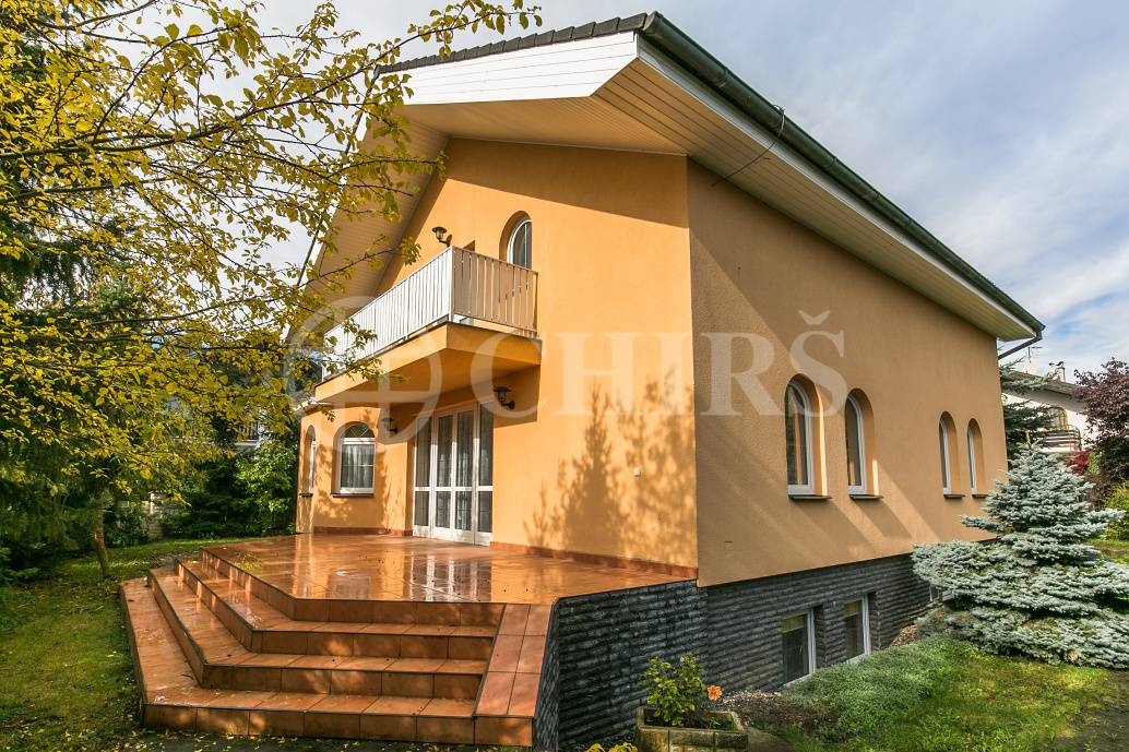 Prodej rodinného domu 7+kk/2xG, OV, 261m2, Trnová u Jíloviště 52, Praha - západ