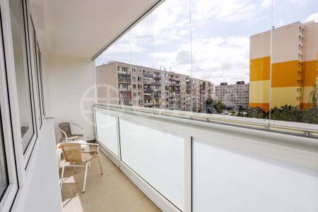 Pronájem bytu 3+1 s balkonem, OV, 73m2, ul. Doležalová 1043/16,Praha 14 - Černý Most
