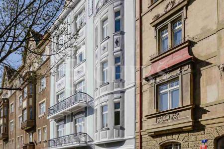 Prodej rozestavěné bytové jednotky - mezonet  3+kk, balkon, OV, 105,3 m², ul. Na Výšinách 900/8 - Praha 7 - Bubeneč