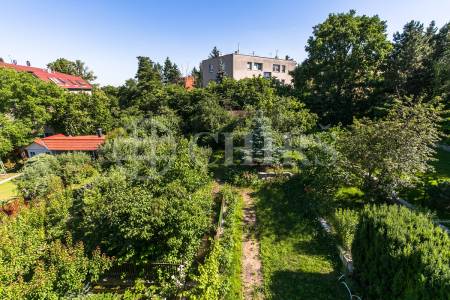 Prodej rodinného domu 6+2, OV, 280m2, ul. Na Viničních horách, Praha 6 - Dejvice, Hanspaulka