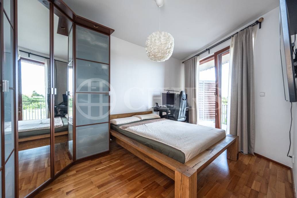 Pronájem bytu 3+kk s lodžií, balkonem, garážovým stáním a sklepem, OV, 96m2, ul. Nad Dalejským údolím 2688/1, Praha 5 - Stodůlky