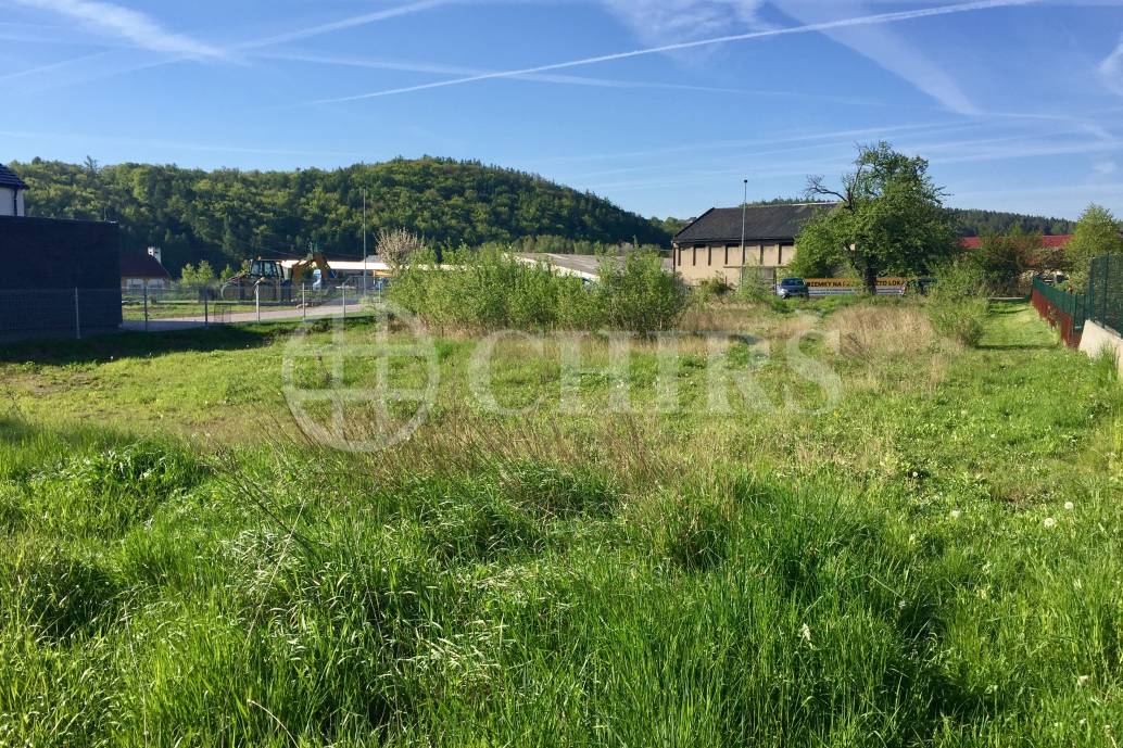 Prodej stavebního pozemku o rozloze 1.594 m2 v Mníšku pod Brdy