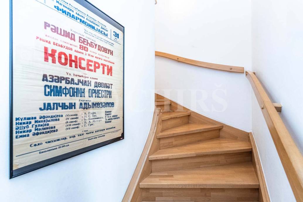 Prodej rodinného domu 5+kk s balkonem, garáží a zahradou, ul. Dělená 961/4, Praha 5 - Řeporyje