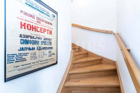 Prodej rodinného domu 5+kk s balkonem, garáží a zahradou, ul. Dělená 961/4, Praha 5 - Řeporyje