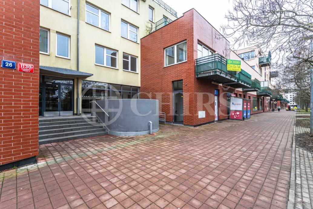 Prodej bytu 3+kk s balkonem, sklepem a garážovým stáním, OV, 102m2, ul. Voskovcova 1130/26, Praha 5 - Barrandov