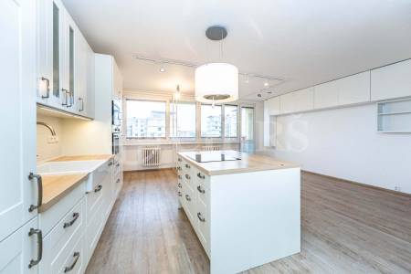 Pronájem bytu 3+kk s lodžií a sklepem, OV, 83m2, ul. Petržílkova 2486/46, Praha 5 - Stodůlky