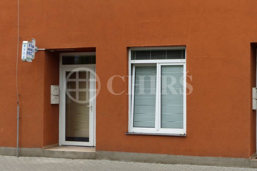 Prodej bytu 1+kk, OV, 33m2, ul.Komenského 28, Šestajovice
