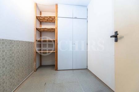 Prodej bytu 1+1 s balkonem a sklepem, DV, 65m², ul. Sartoriova 27/11, Praha 6 - Břevnov