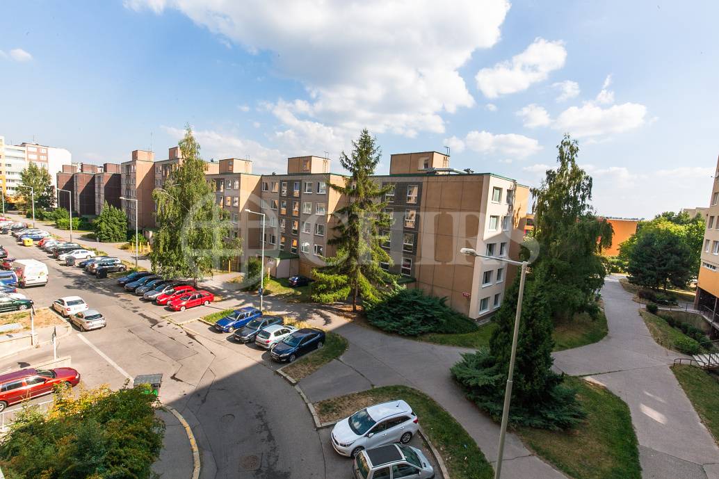 Pronájem bytu 2+kk, OV, 43m2, ul. Seydlerova 2147/11, Praha 5 - Hůrka