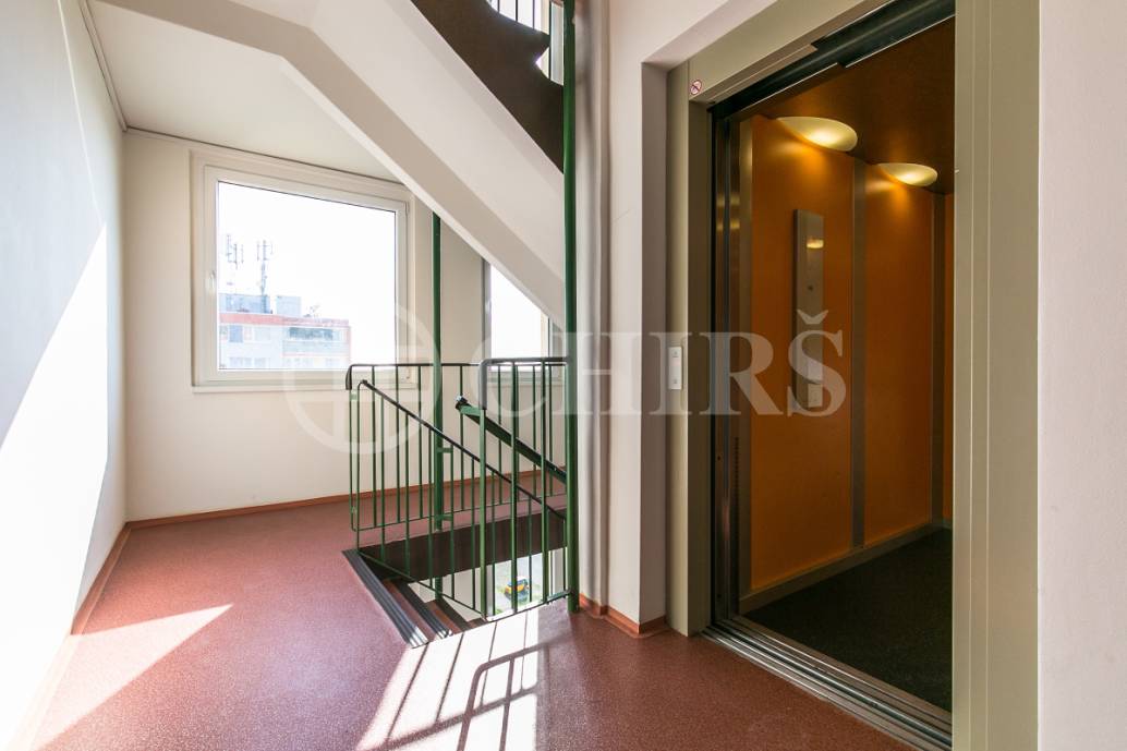 Prodej bytu 1+1 s lodžií, DV, 49m2, ul. Pavlišovská 2294/10, Praha 9 - Horní Počernice
