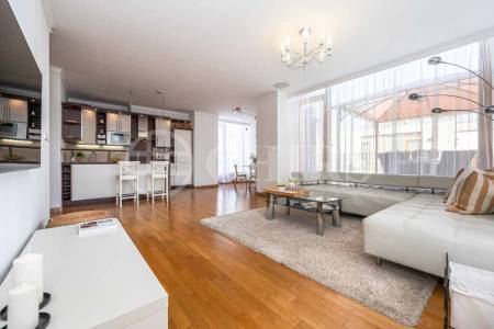Pronájem bytu 4+kk se dvěma terasami a garážovým stáním, OV, 120m2, ul. Za Zámečkem 746/3, Praha 5 - Jinonice