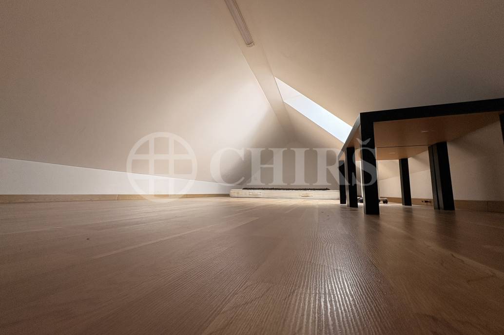 Pronájem bytu 2+kk 34 m²,ul. Husovo náměstí 10, Hostivice, Středočeský kraj