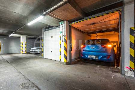 Prodej bytu 3+kk s lodžií, OV, 82m2, ul. Voskovcova 1130/30, Praha 5 - Hlubočepy