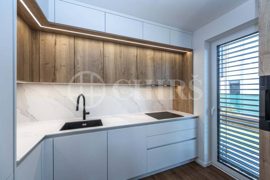 Prodej rodinného domu 4+kk, 119 m2, se zahradou a garáží, ul. Emy Destinové 519, Jinočany
