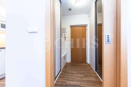 Pronájem bytu 2+kk s terasou, OV, 51m2, ul. Za vokovickou vozovnou 257/6, Praha 6 - Veleslavín