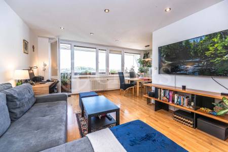 Prodej bytu 3+kk s lodžií a sklepem, OV, 80m2, ul. K Rovinám 549/5, Praha 5 - Jinonice