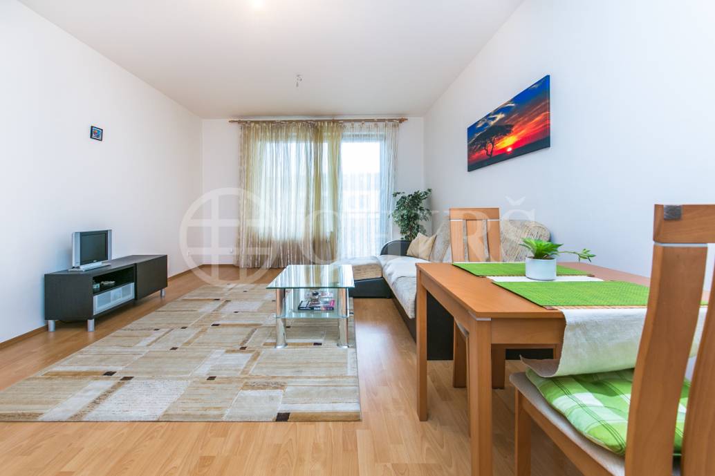 Pronájem bytu 2+kk, OV, 60m2, ul.  Za Zámečkem 744/11, Praha 5 - Jinonice