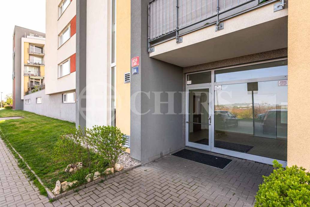 Prodej bytu 2+kk s lodžií, OV, 51m2, ul. Milotická 458/14, Praha 5 - Zličín