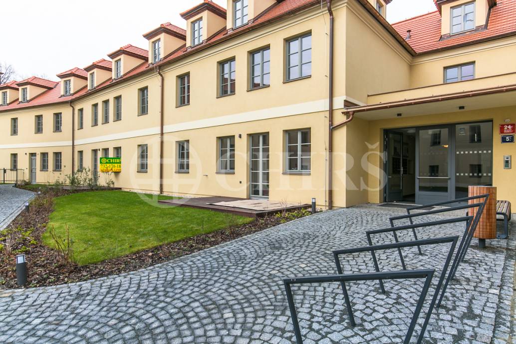 Pronájem bytu 3+kk s předzahrádkou, OV, 98 m2, ul. U Matěje 24/5 - Hendlův Dvůr, Praha 6 – Dejvice