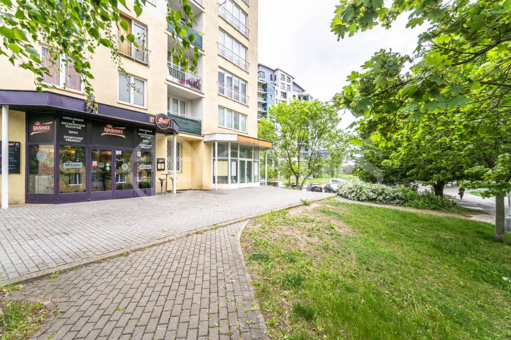 Pronájem restaurace, OV, 123 m2, ul. Běhounkova, Praha 13 - Stodůlky.