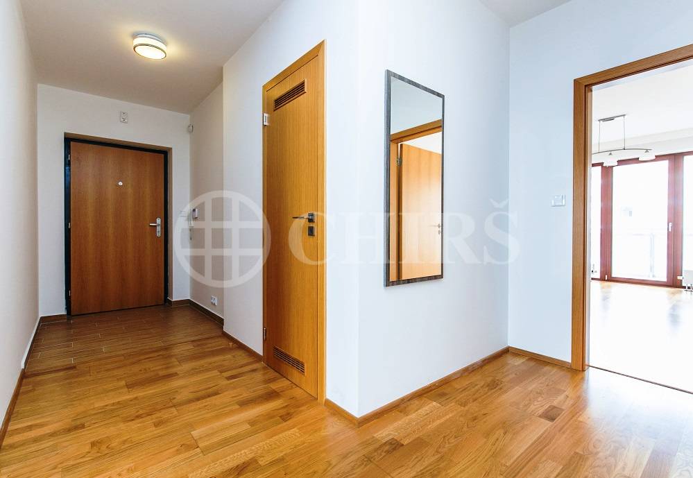 Pronájem bytu 3+kk, OV, 109m2, ul. V Zářezu 902/4, Praha 5 - Jinonice