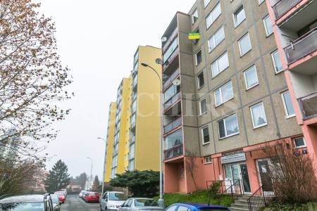 Prodej bytu 4+1 s balkonem, 90,5m2, ul. Ledvinova 1716/16, Praha 11 - Chodov