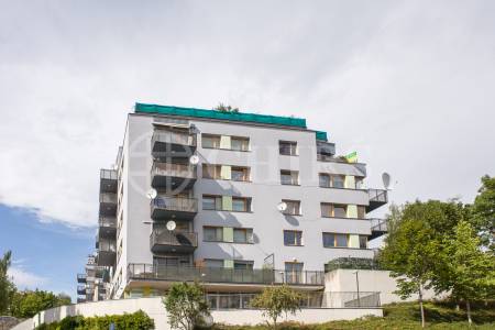 Prodej bytu 4+kk/T, OV, 116m2 + 14m2, ul. Tibetská 806/2, P-6 Vokovice