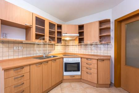 Prodej bytu 1+1 s lodžií, OV, 46m2, ul. Petržílkova 2266/14, Praha 5 - Nové Butovice