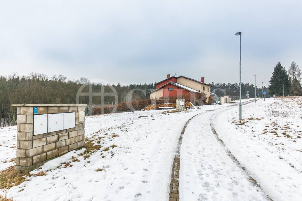 Prodej pozemku, OV, 1885m2, ul. Na Lukách, Unhošť, Středočeský kraj