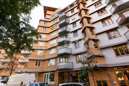 Prodej bytu 5+kk, OV, 210 m2, ul. Křenova 439/17, Praha 6 - Veleslavín