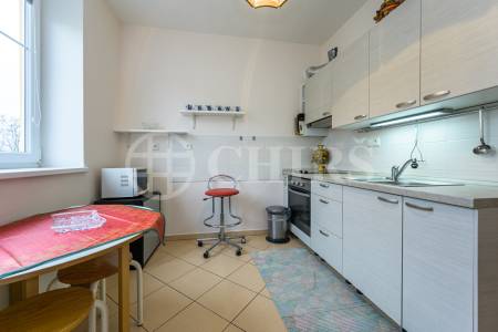 Pronájem bytu 2+1 s balkonem, OV, 60m2, ul. Oranžová 214, Chrášťany, okr. Praha-západ