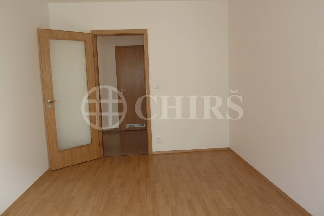 Pronájem bytu 3+kk/B/garážové stání, OV, 74m2, ul. Hanusova 1537, P-4 Michle
