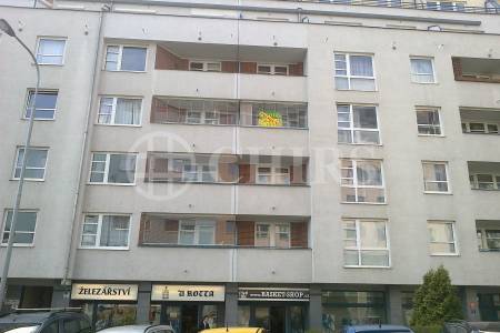 Prodej bytu 2+1 (3+kk) s lodžií, OV, 78 m2, ul. Paříkova 354/5, Praha 9 - Vysočany