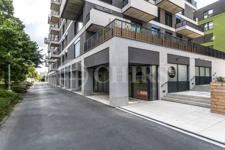 Pronájem bytu 2+kk s garážovým stáním a sklepem, OV, 44 m2, ul. Hábova 3209/5b, Praha 13 - Stodůlky
