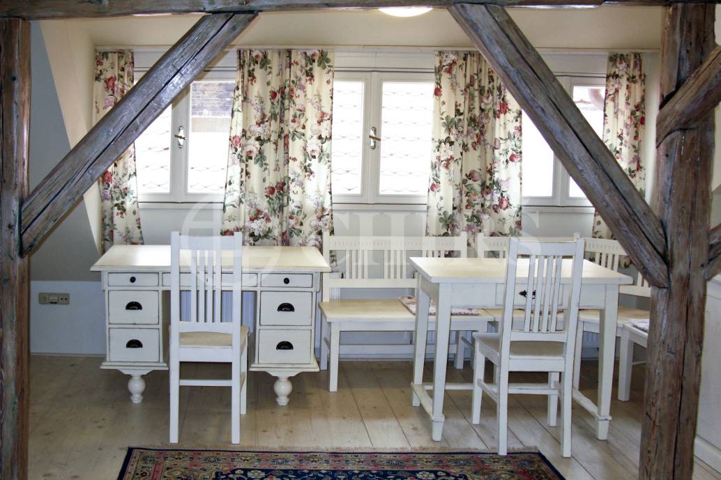 Prodej historického nájemního domu se 6 byty, zahradou, 453 m2, Náměstí Svobody 15, Jičín