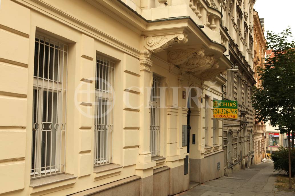 Pronájem KO, OV, 65m2, ul. Na Březince 930/6, Praha 5 Smíchov