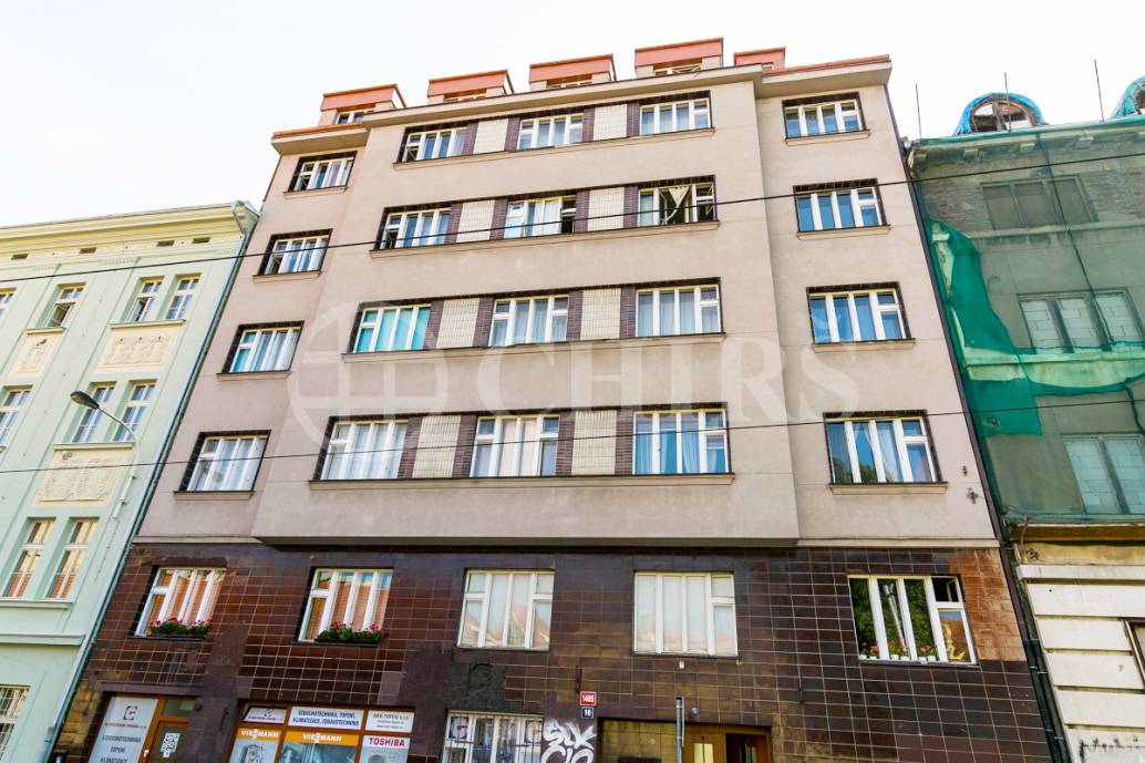 Prodej bytu 2+kk s balkonem, OV, 44m2, ul. Na Slupi 1485/10, Praha 2 - Nové Město