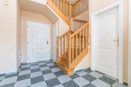Prodej RD, 6+1/B/2xG, OV, cca 220m2, ul. Na Malé Šárce 769/26, Praha 6 - Nebušice