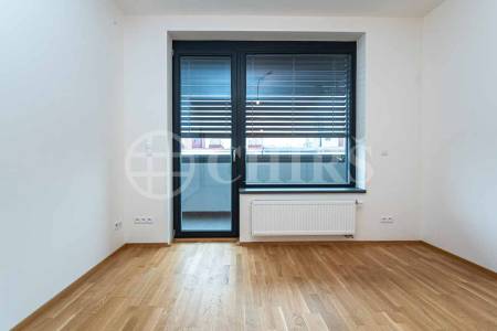Prodej bytu 2+kk s balkonem, OV, 51m2, ul. U Průhonu 1624/1a, Praha 7 - Holešovice