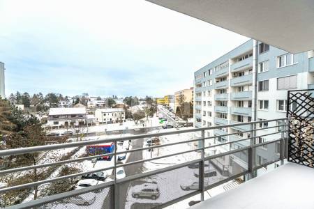 Prodej bytu 2+kk s balkonem, OV, 68m2, ul. Trnkovo náměstí 1112/1, Praha 5 - Hlubočepy