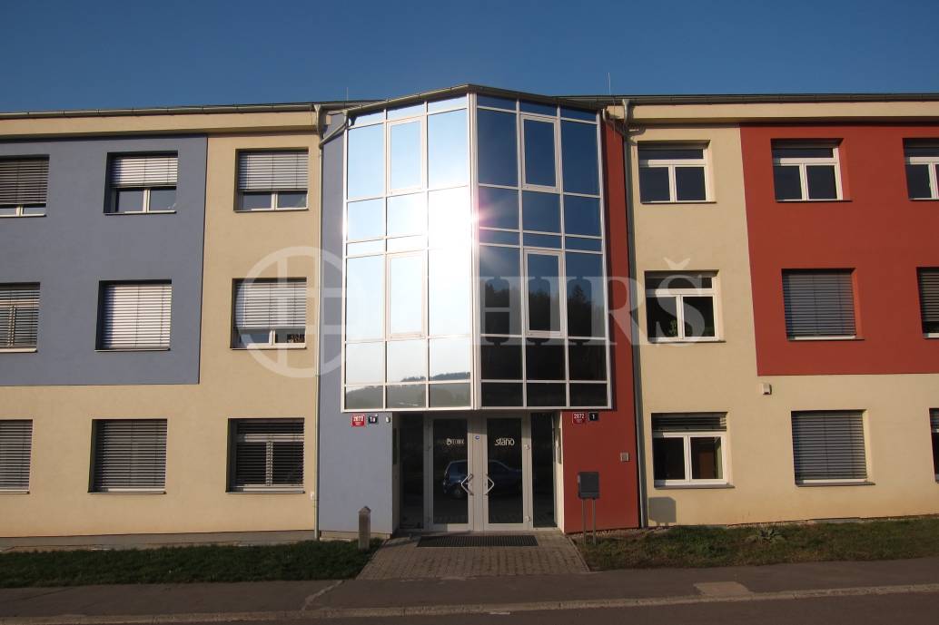 Pronájem  3 kanceláří, OV, 2x30m2+1x15m2, ul. Do Koutu 2073/1a, P-4 Komořany