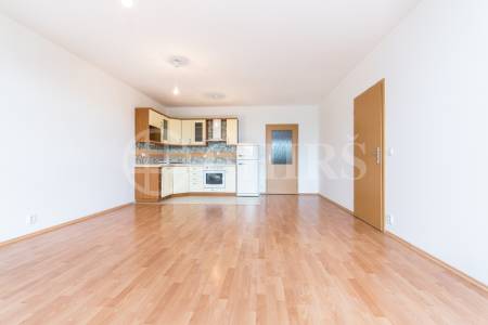 Prodej bytu 2+kk/T/GS, OV, 72m2, ul. Štěpařská 1131/14, Praha 5 - Barrandov