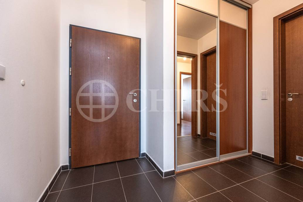 Pronájem bytu 3+kk s lodžií, OV, 90m2, ul. Jeremiášova 2722/2b, Praha 5 - Stodůlky