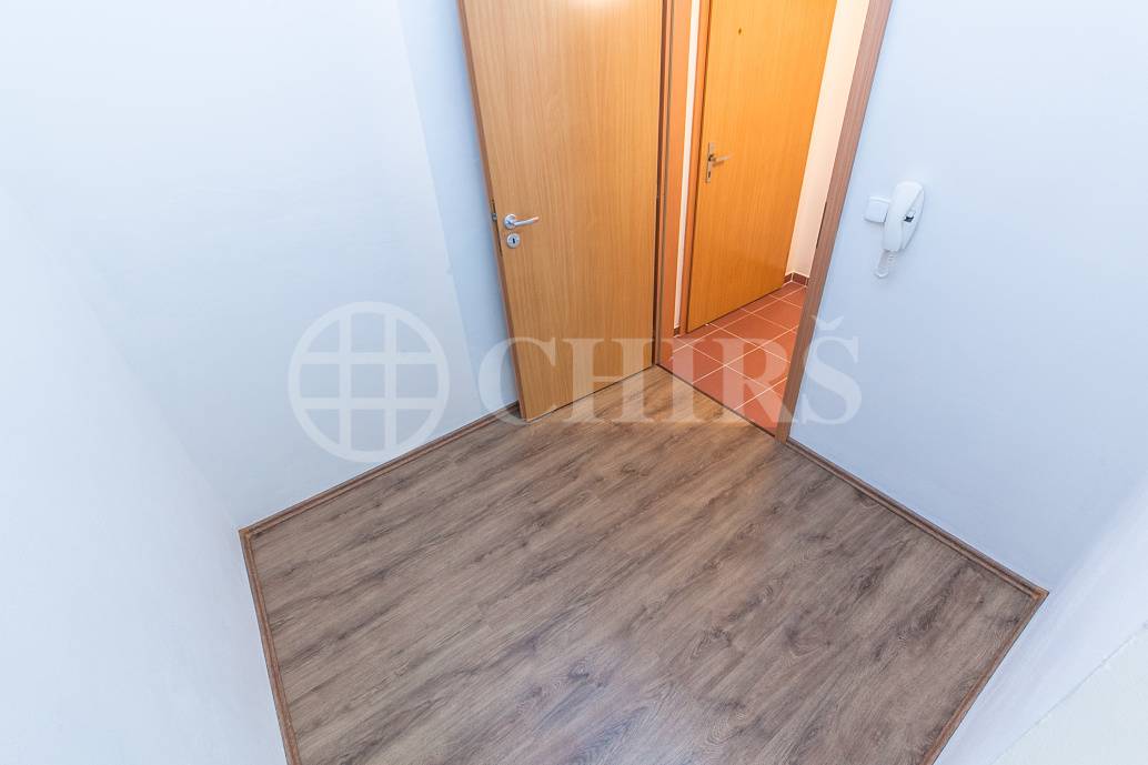Prodej bytu 2+kk, OV, 41 m2, Komenského, Šestajovice 