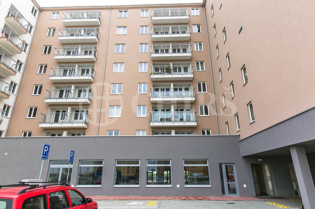 Prodej bytu 3+kk/T, OV, 55m2, ul. V Honech 690, Klecany, Praha-východ