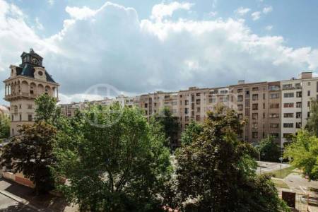 Prodej bytové jednotky 2+kk, OV, 43,2 m², ul. Na Výšinách 900/8, Praha 7 - Bubeneč