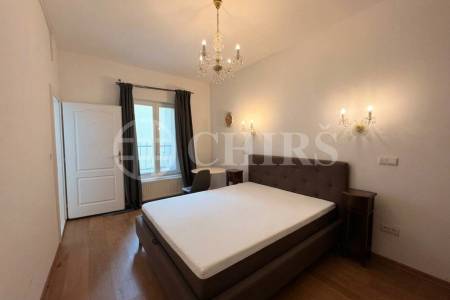 Pronájem bytu 1+kk, OV, 25 m2, ul. Salmovská 1517/14, Praha 2 - Nové město