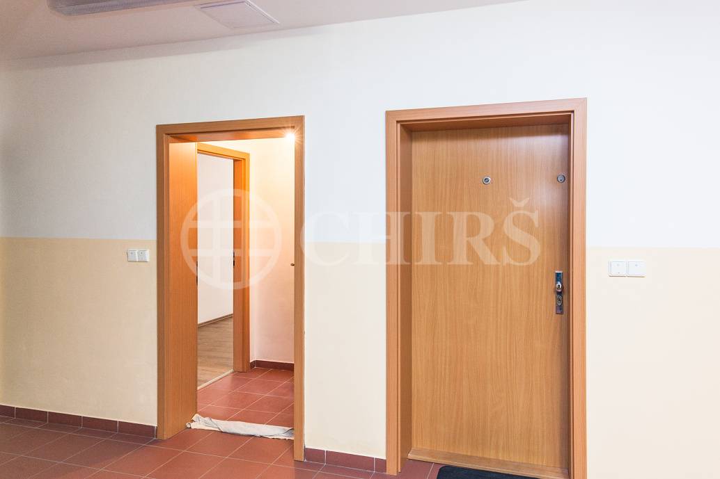 Prodej bytu 2+kk, OV, 41 m2, Komenského, Šestajovice 