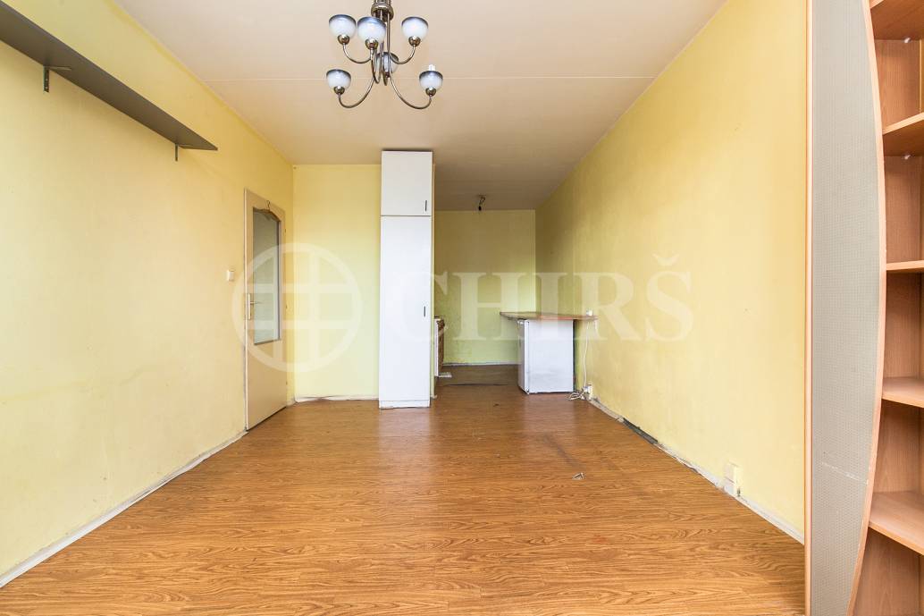 Prodej bytu 2+kk, DV, 45m2, ul. Kosmická 746/19, Praha 11 - Háje